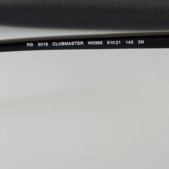 Ray-Ban Clubmaster Sunglasses - Picture 4 of 6
